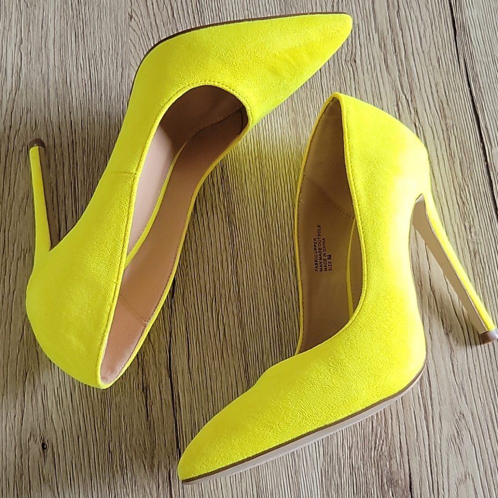 Neon Yellow Faux Suede Heels - Red Cherry size 8½